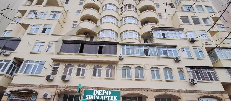 Satılır 3 otaqlı yeni tikili 120 m², İnşaatçılar m.