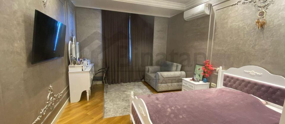 8 Noyabr metrosu - 10