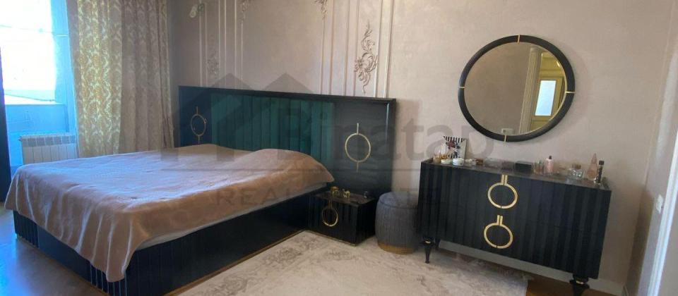 8 Noyabr metrosu - 12