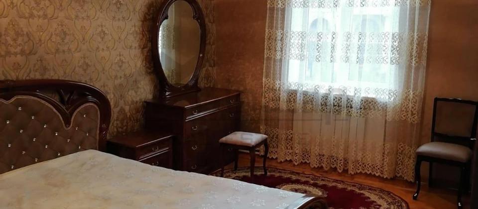 Kirayə verilir..! 3 otaqlı köhnə tikili 60 m², Nizami m. - 5