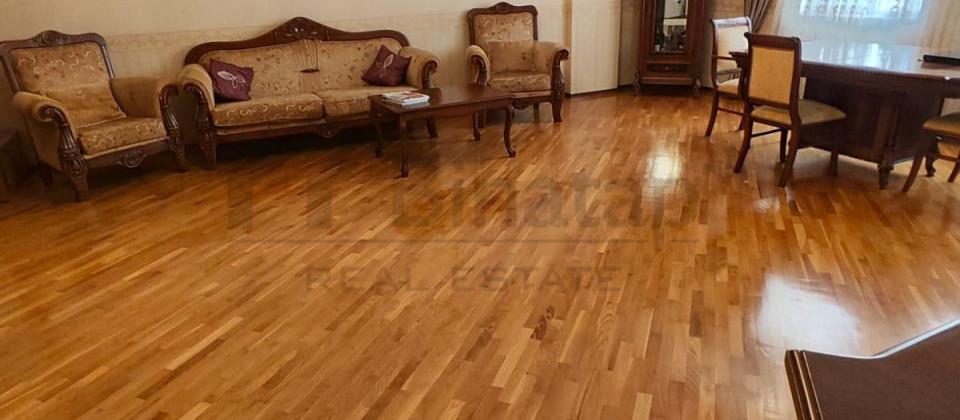Satılır 3 otaqlı yeni tikili 153 m², 28 May m.