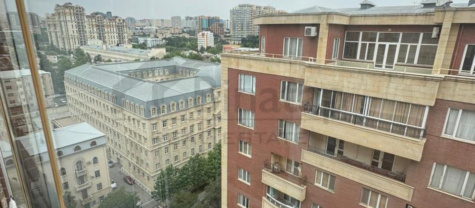 3-otaqlı yeni tikili, 28 May m., 120 m² - 2