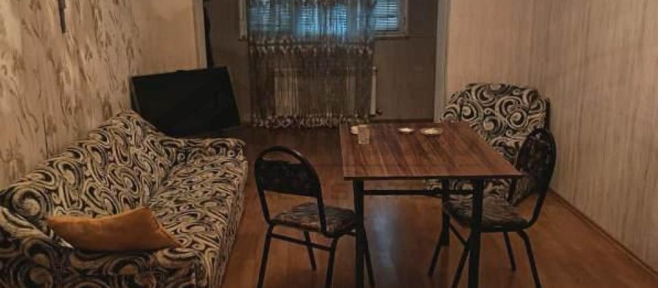 3 otaqlı mənzil satılır/70 kv.m., Musabəyov parkının yanı, İnşaatçılar və E.Akademiyası m/s yaxındır - 3