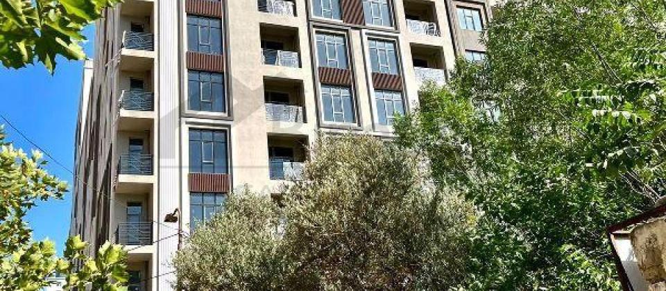 2 otaqlı mənzil satılır/112 kv.m., Təhsil Nazirliyinin yanında yerləşir