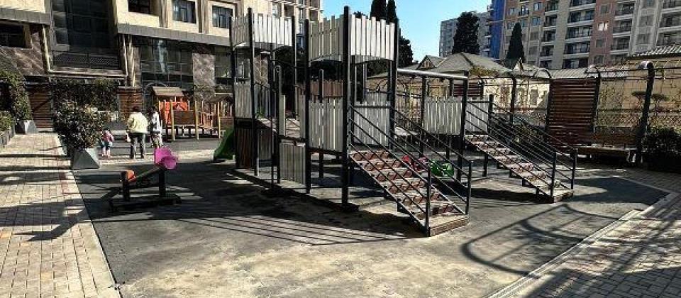 2 otaqlı mənzil satılır/112 kv.m., Təhsil Nazirliyinin yanında yerləşir - 2