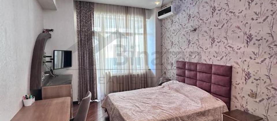 TƏCİLİ..! Tbilisi prospekti, Grand Hayatın yanında 4 otaqlı mənzil satılır/140 kv.m. - 6