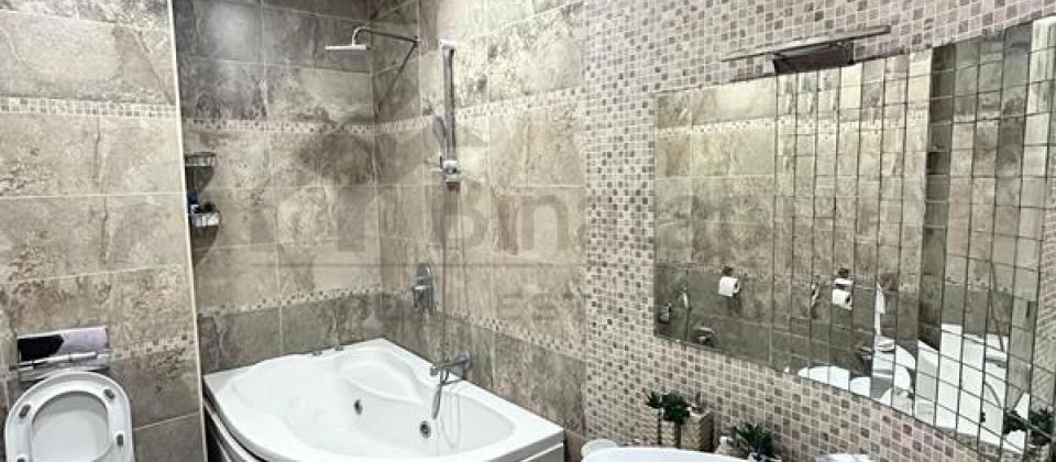 TƏCİLİ..! Tbilisi prospekti, Grand Hayatın yanında 4 otaqlı mənzil satılır/140 kv.m. - 11