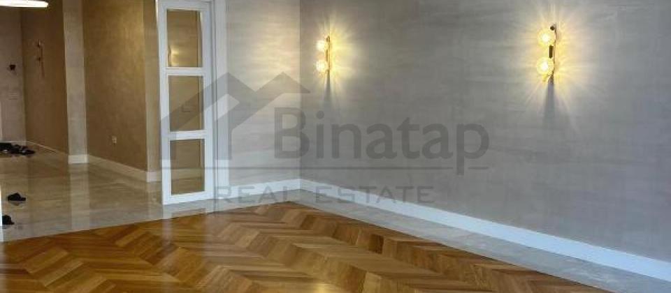 4 otaqlı mənzil satılır/216 kv.m., Gənclik Mall t/v və Gənclik m/s yaxındır - 2