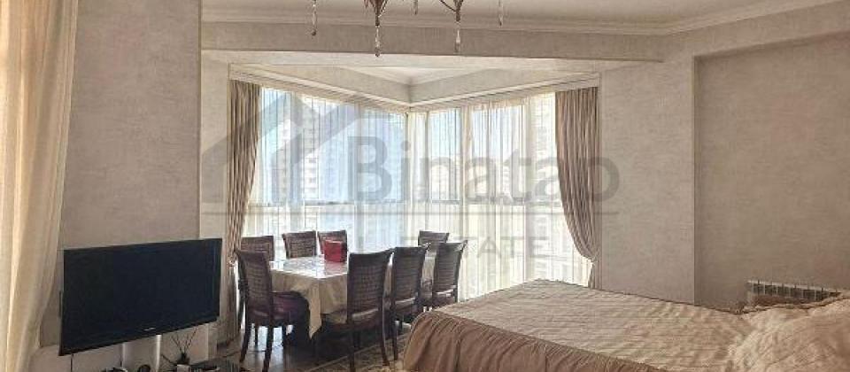 2 otaqlı mənzil satılır/82 kv.m., Şərq və Yaşıl bazarlarının yanı, 28 May m/s yaxındır