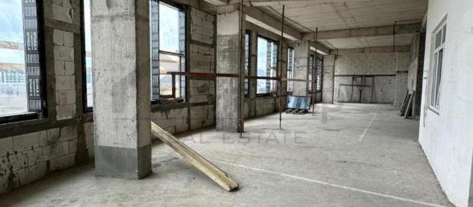 AĞ ŞƏHƏR KOMPLEKSİNDƏ OBYEKT SATILIR..! 585 KV.M. - 6