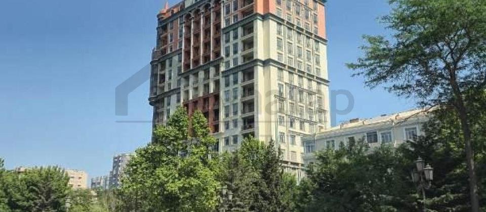 3 otaqlı mənzil satılır/154 kv.m., Koala və Koroğlu parklarının yanında yerləşir - 3