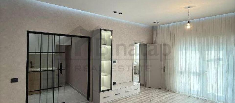 2 otaqlı mənzil satılır/71.5 kv.m., Bakı Sağlamlıq Mərkəzinin yanında yerləşir