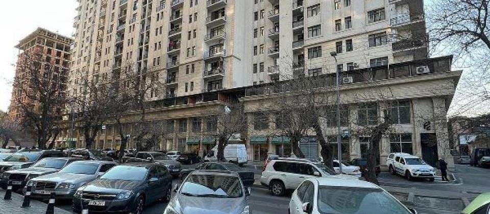 2 otaqlı mənzil satılır/97.7 kv.m., Şərq bazarı və Təhsil Nazirliyinə yaxındır - 9