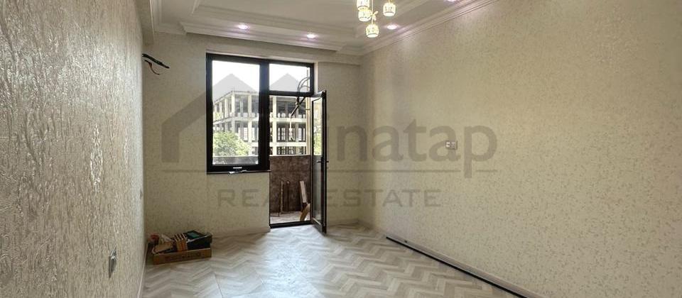 3 otaqlı mənzil satılır/100 kv.m., 28 May m/s və 28 Mall t/m yanında yerləşir - 3