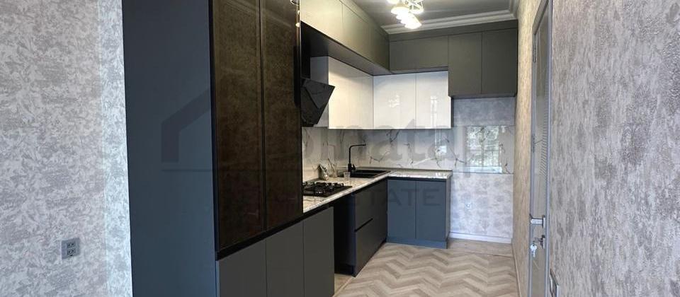 3 otaqlı mənzil satılır/100 kv.m., 28 May m/s və 28 Mall t/m yanında yerləşir - 8