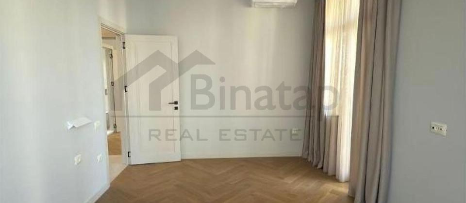 3 otaqlı mənzil satılır/134 kv.m., Heydər Əliyev Mərkəzinin yanı, Zumrud Residence - 3