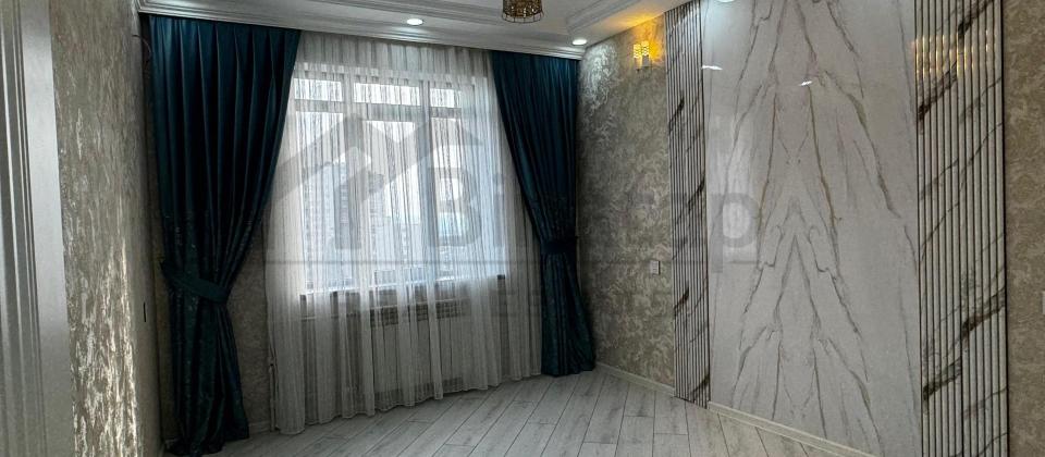 Satılır 3otaq 214000m. - 4