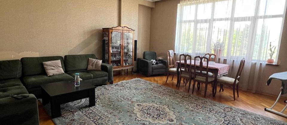 TÜRK SƏFIRLIYININ yanında. - 6