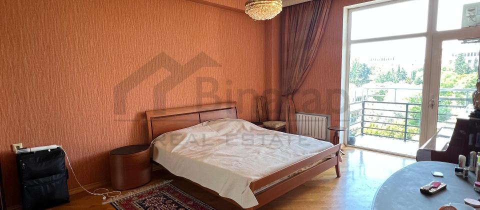 TÜRK SƏFIRLIYININ yanında. - 9