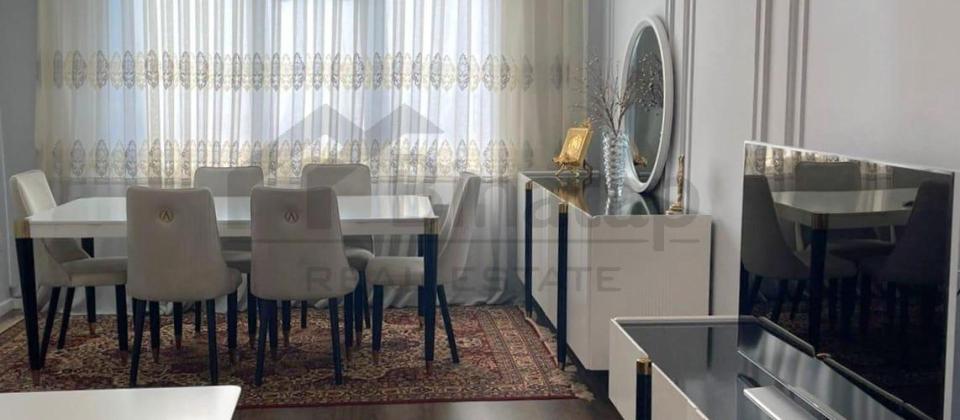 2 otaqlı mənzil satılır/110 kv.m., 8 Noyabr m/s yaxındır - 2