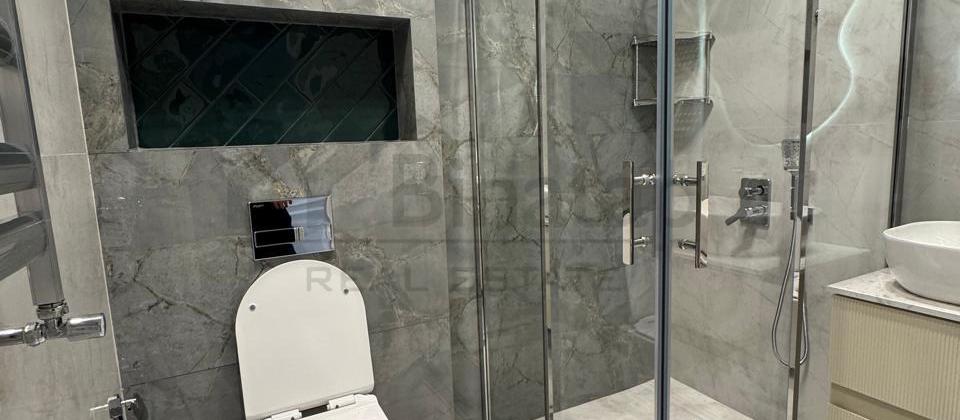 E.Akademiyasi metrosu - 14