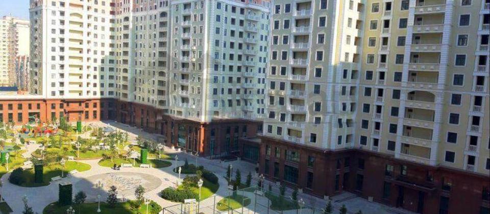 E.Akademiyasi metrosu