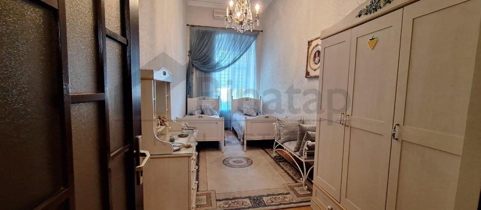 Satılır 5 otaqlı köhnə tikili 175 m², İçəri Şəhər m. - 4