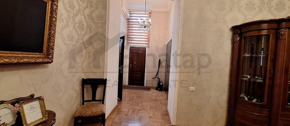 Satılır 5 otaqlı köhnə tikili 175 m², İçəri Şəhər m. - 10