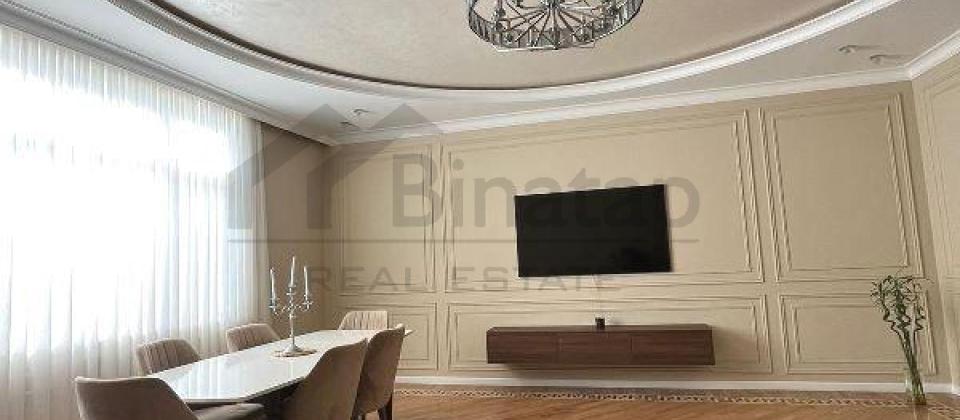 3 otaqlı mənzil satılır/140 kv.m., Avrasiya klinikası və Tibb Universitetinə yaxındır