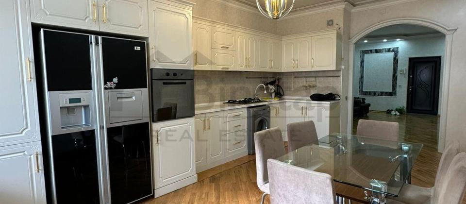 3 otaqlı mənzil satılır/176 kv.m., Mərkəzi park və Statistika Komitəsinin yanında yerləşir - 8