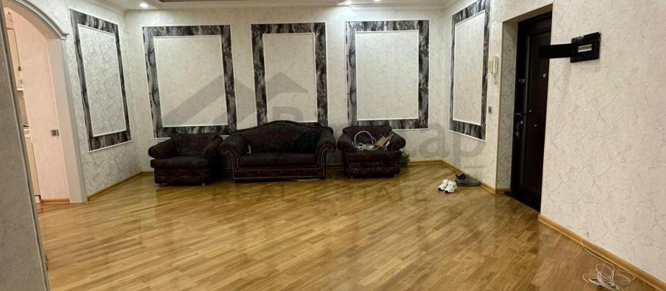 3 otaqlı mənzil satılır/176 kv.m., Mərkəzi park və Statistika Komitəsinin yanında yerləşir - 10