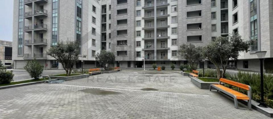 4 otaqlı mənzil satılır/170 kv.m., Ağ Şəhər Kompleksi - 2