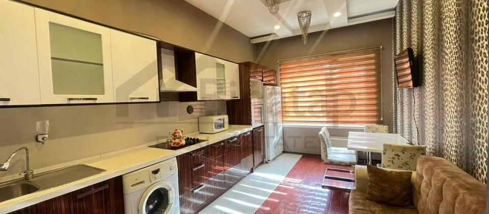 3 otaqlı mənzil satılır/141 kv.m., Tbilisi prospekti, 8 Noyabr m/s yaxındır - 9