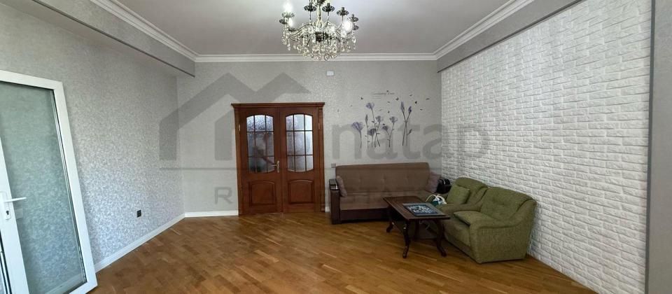 3 otaqlı mənzil satılır/130 kv.m., Tibb Universiteti və 1№li Asan xidmətin yanında yerləşir - 2