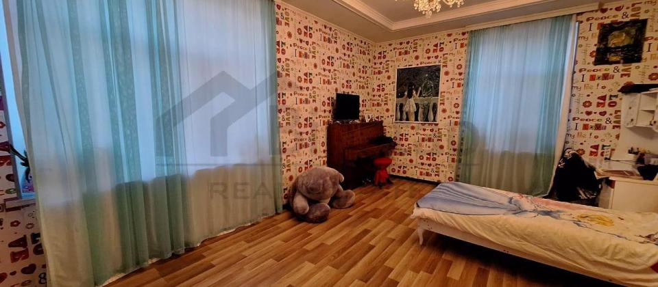 Satılır 3 otaqlı köhnə tikili 110 m², Elmlər Akademiyası m. - 8