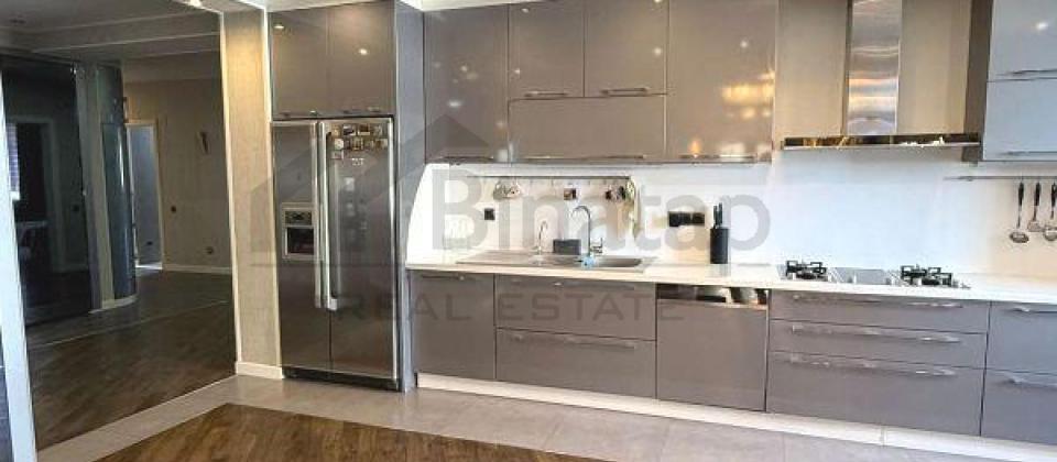 3 otaqlı mənzil satılır/180 kv.m., Yaşıl Ada uşaq bağçasının yanı, 8 Noyabr m/s yaxındır - 6