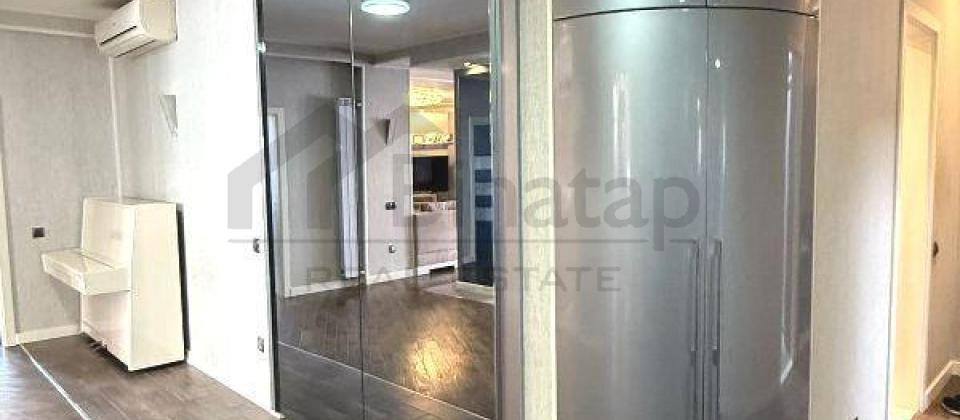 3 otaqlı mənzil satılır/180 kv.m., Yaşıl Ada uşaq bağçasının yanı, 8 Noyabr m/s yaxındır - 12