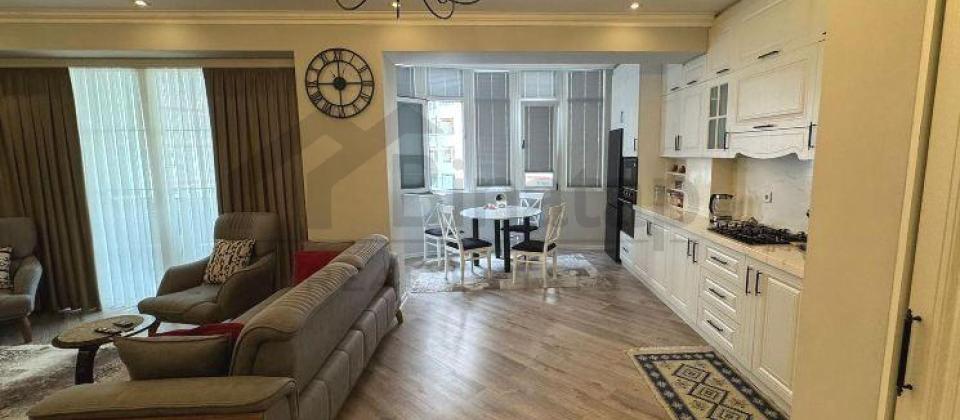 3 otaqlı mənzil satılır/130 kv.m., Tbilisi prospekti, 20 Yanvar m/s yanında yerləşir - 5