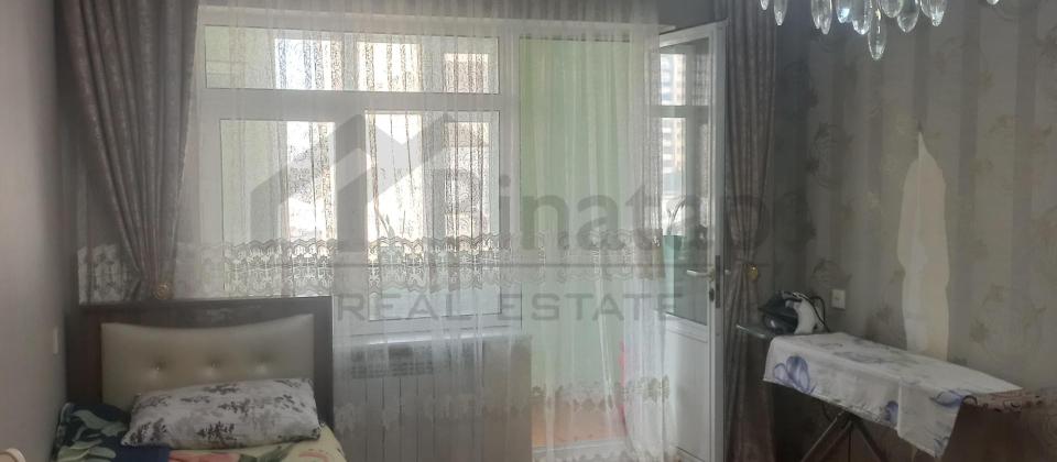 Satılır 3 otaqlı köhnə tikili 90 m², Elmlər Akademiyası m.