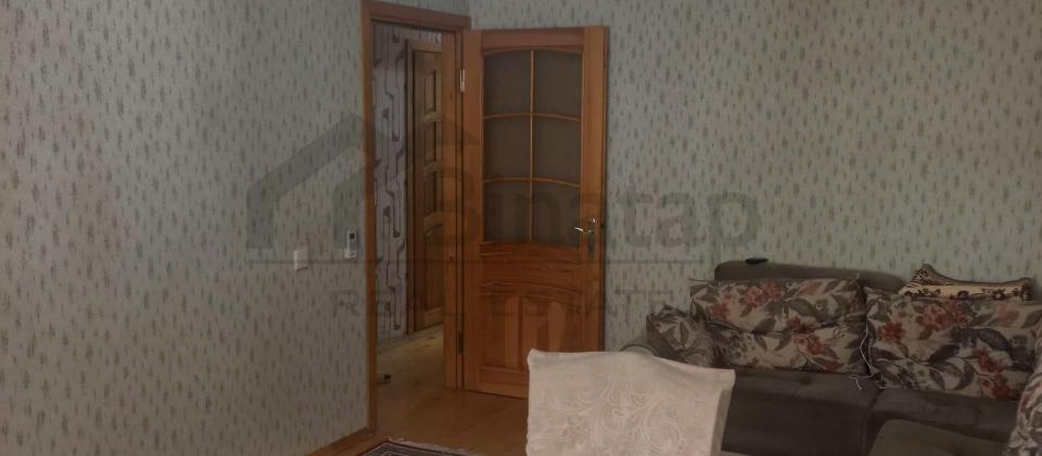 Satılır 3 otaqlı köhnə tikili 90 m², Elmlər Akademiyası m. - 2