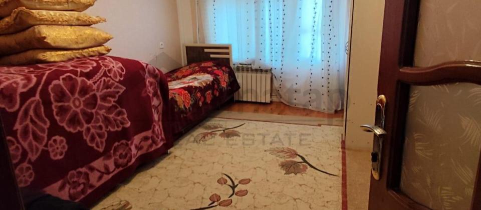 Satılır.Əhmədlidə 4otaq 180000m - 5