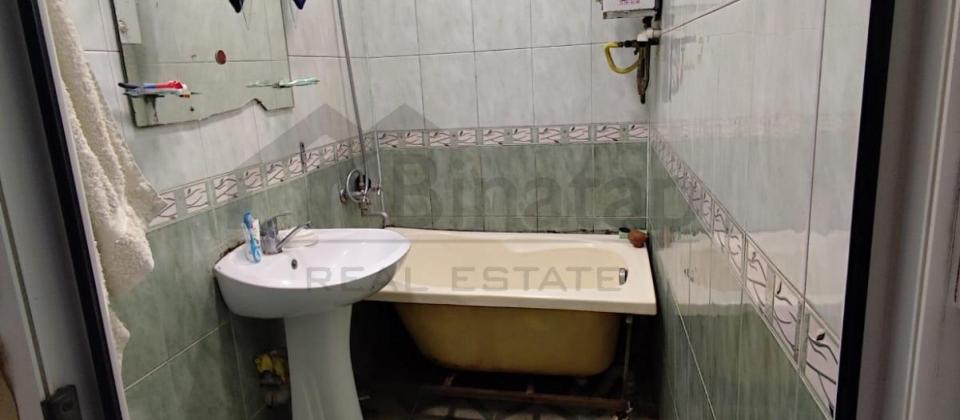 Satılır.Əhmədlidə 4otaq 180000m - 8