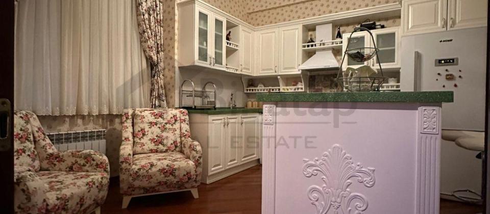 Tibb universitetinin yanında. - 13