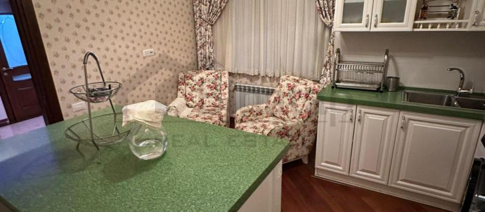 Tibb universitetinin yanında. - 14