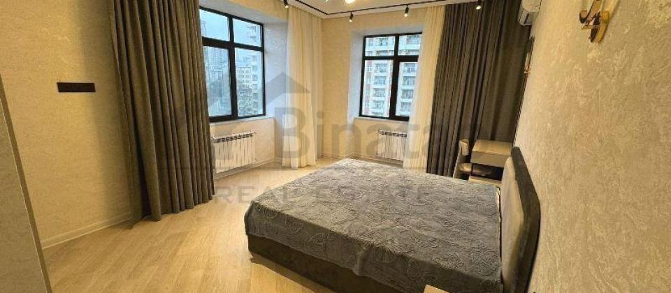 3 otaqlı mənzil satılır/120 kv.m., Nizami m/s yanında yerləşir - 4