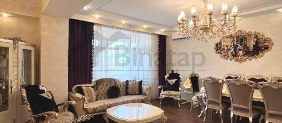 3 otaqlı mənzil satılır/161 kv.m., Neftçilər xəstəxanasının yanında yerləşir - 2