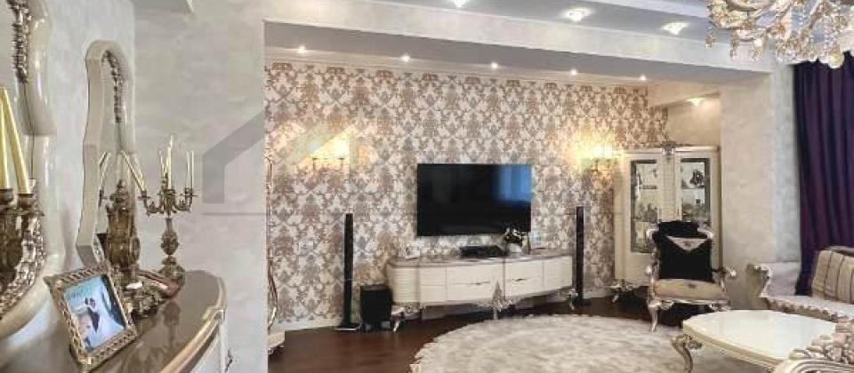 3 otaqlı mənzil satılır/161 kv.m., Neftçilər xəstəxanasının yanında yerləşir - 4