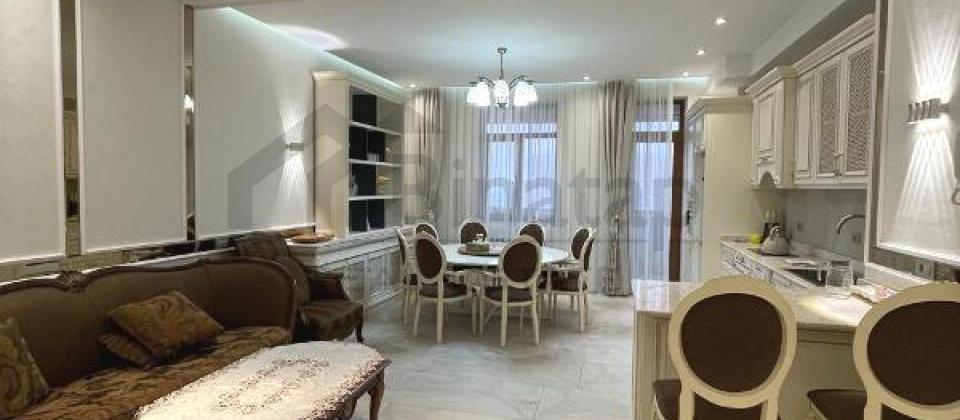 4 otaqlı mənzil satılır/144 kv.m., 20 Yanvar və İnşaatçılar m/s yaxındır - 2