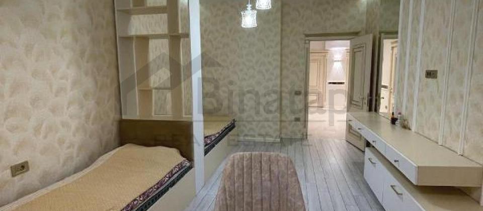 4 otaqlı mənzil satılır/144 kv.m., 20 Yanvar və İnşaatçılar m/s yaxındır - 10