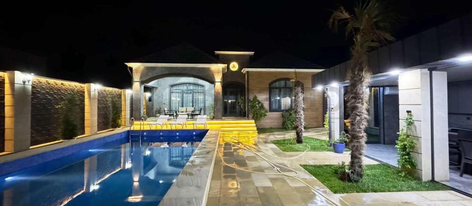 Satılır 5 otaqlı həyət evi/bağ evi 250 m², Buzovna q. - 2